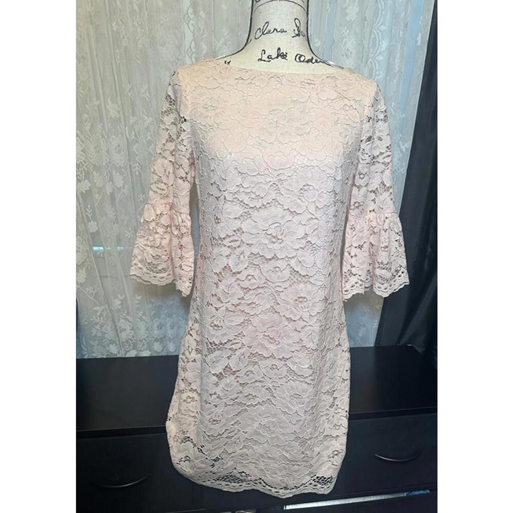 Vince Camuto Pink Lace Bell Sleeve Dress – Size 4 - Picture 1 of 2